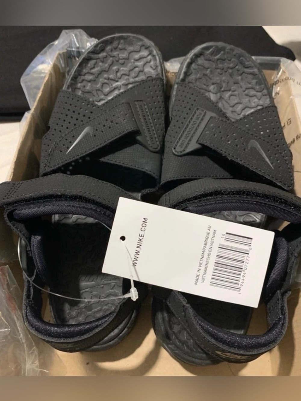 Nike ACG Air Deschutz Triple Black Sandals CT2890-005 Men’s 4 Women’s 5.5 NWT